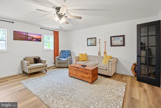 2232 E HELMS MNR, Upper Chichester, PA 19061