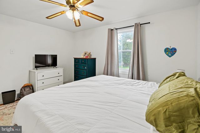 2232 E HELMS MNR, Upper Chichester, PA 19061