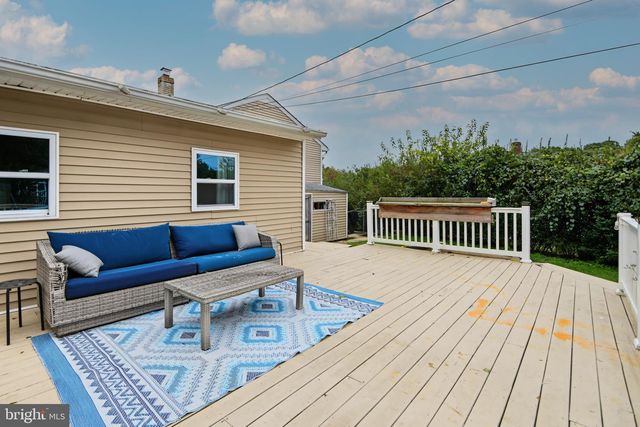 2232 E HELMS MNR, Upper Chichester, PA 19061