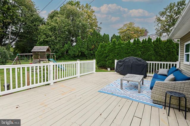 2232 E HELMS MNR, Upper Chichester, PA 19061
