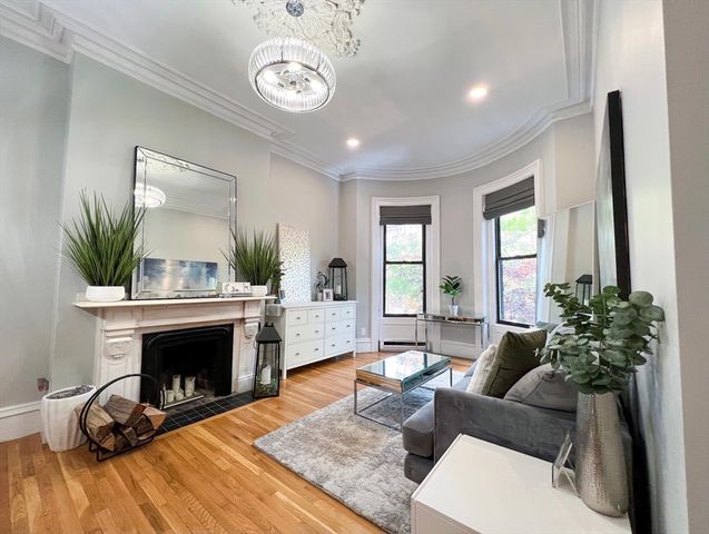 16 Claremont Park 3, Boston, MA 02118