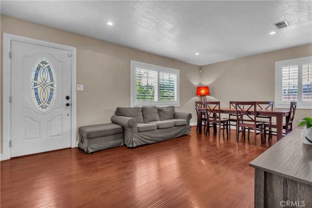 5944 Pennswood, Lakewood, CA 90712