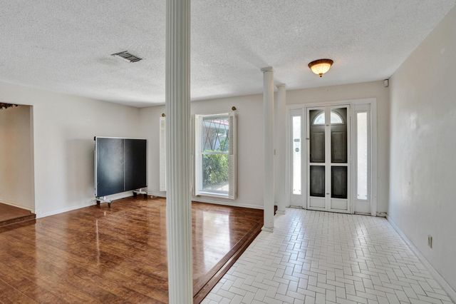 3145 NW 116th Avenue, Coral Springs, FL 33065