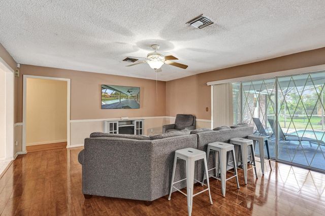 3145 NW 116th Avenue, Coral Springs, FL 33065