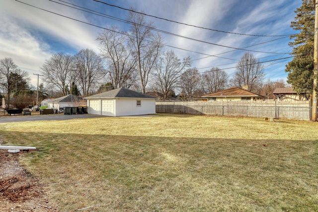 1317 N 116th STREET, Wauwatosa, WI 53226