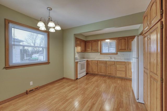 1317 N 116th STREET, Wauwatosa, WI 53226