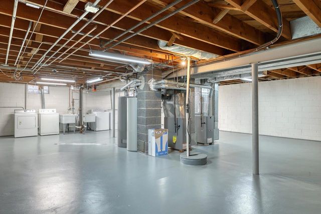 1317 N 116th STREET, Wauwatosa, WI 53226