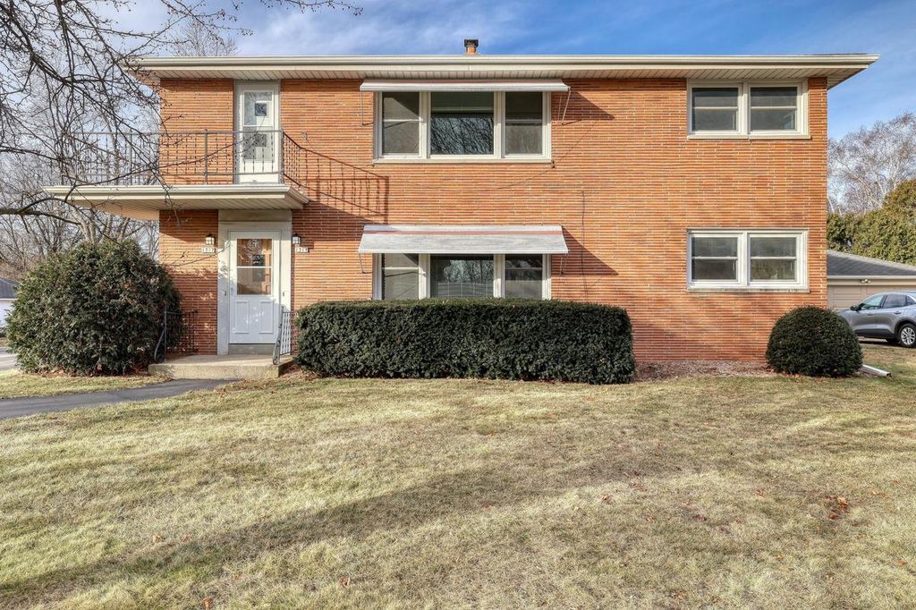 1317 N 116th STREET, Wauwatosa, WI 53226