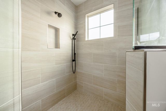 9822 W Delta Brook St, Star, ID 83669