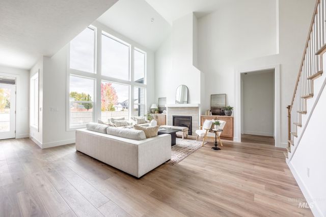 9822 W Delta Brook St, Star, ID 83669