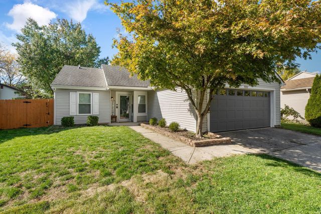 5937 Meadowsglen Drive, Dublin, OH 43017
