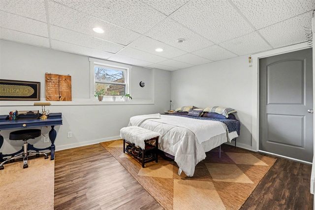 8366 Cottonwood Avenue, Howard City, MI 49329