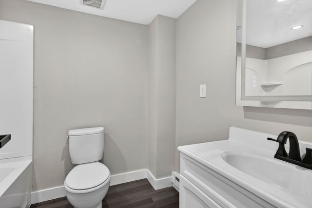 135 George Street, Keene, NH 03431