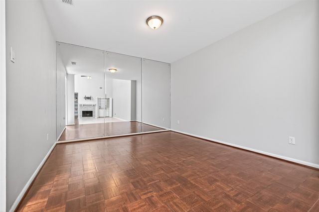 5218 Palmetto Street, Bellaire, TX 77401