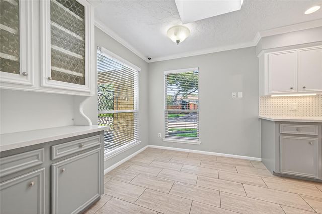5218 Palmetto Street, Bellaire, TX 77401