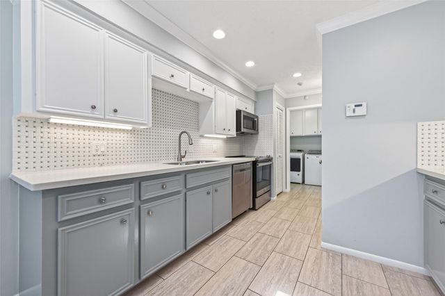 5218 Palmetto Street, Bellaire, TX 77401