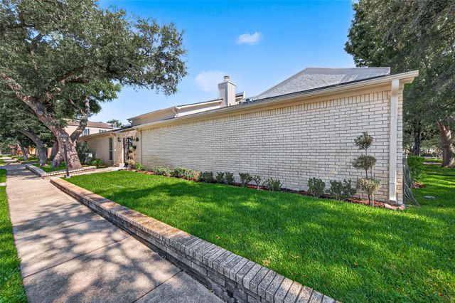 5218 Palmetto Street, Bellaire, TX 77401