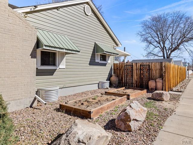 1942 Lake Ave, Pueblo, CO 81004