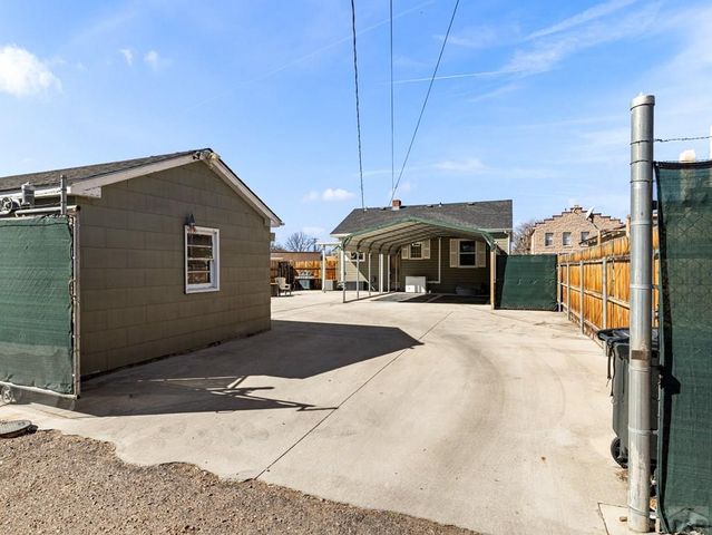 1942 Lake Ave, Pueblo, CO 81004