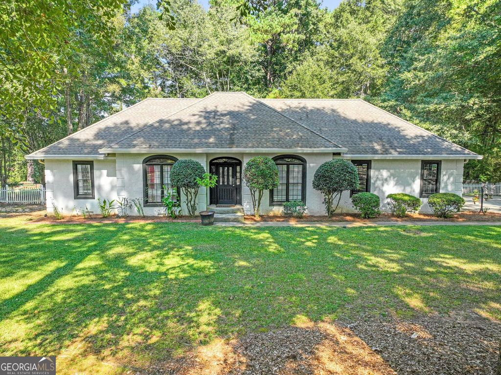 215 Clearview Circle, Mcdonough, GA 30253 — exterior