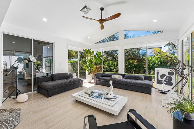 13853 Palm Grove Place, Palm Beach Gardens, FL 33418