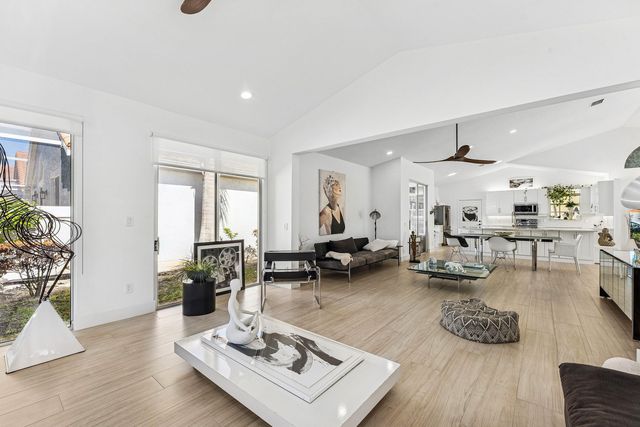 13853 Palm Grove Place, Palm Beach Gardens, FL 33418