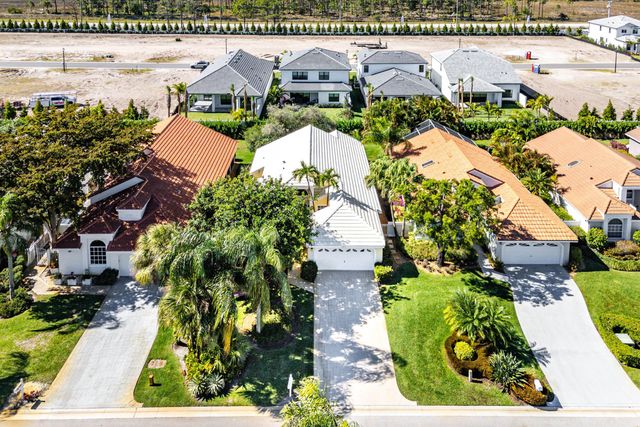 13853 Palm Grove Place, Palm Beach Gardens, FL 33418