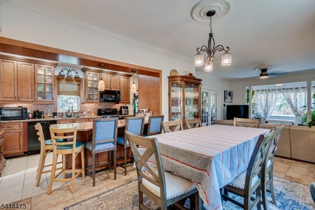 220 Arthur St, Linden City, NJ 07036