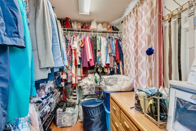 220 Arthur St, Linden City, NJ 07036