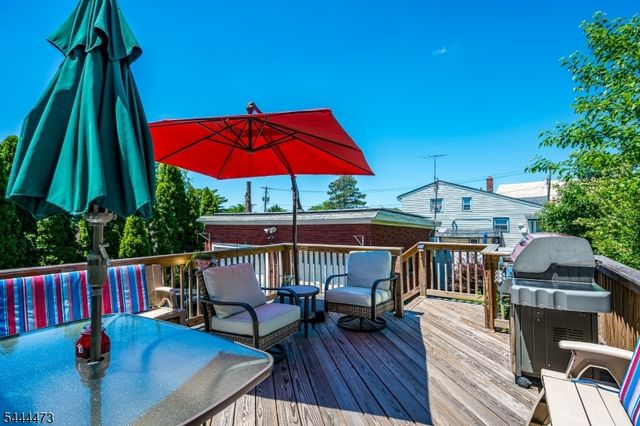 220 Arthur St, Linden City, NJ 07036