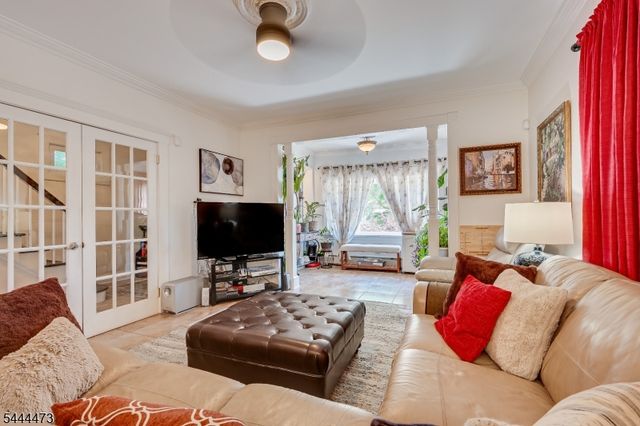 220 Arthur St, Linden City, NJ 07036