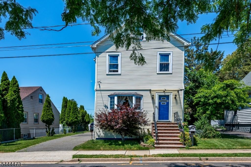 220 Arthur St, Linden City, NJ 07036