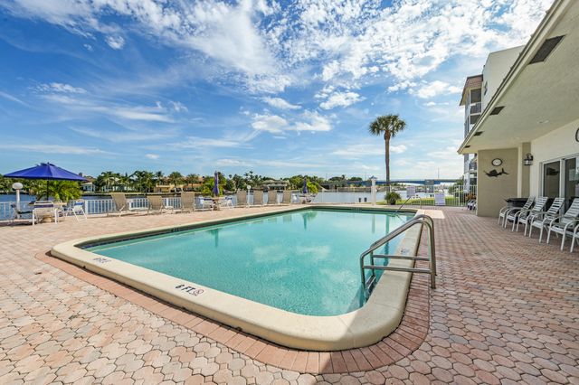 650 Snug Harbor Drive G401, Boynton Beach, FL 33435