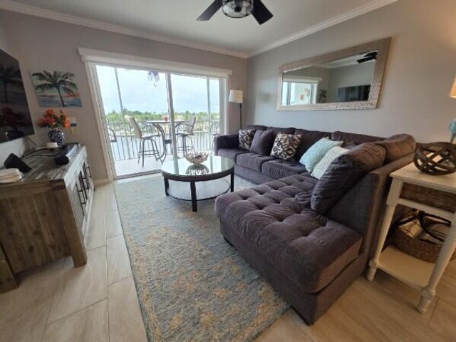 650 Snug Harbor Drive G401, Boynton Beach, FL 33435