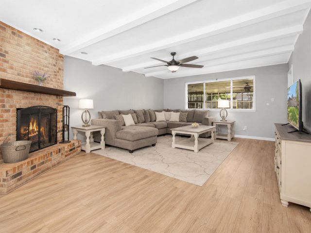 1311 Creek Hollow Drive, Seabrook, TX 77586