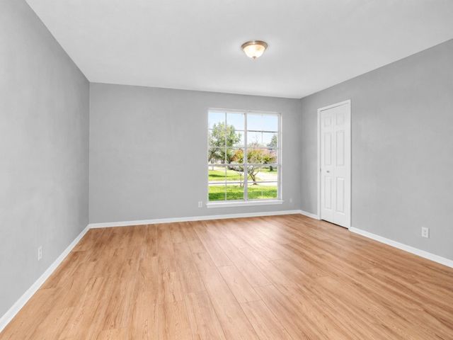 1311 Creek Hollow Drive, Seabrook, TX 77586