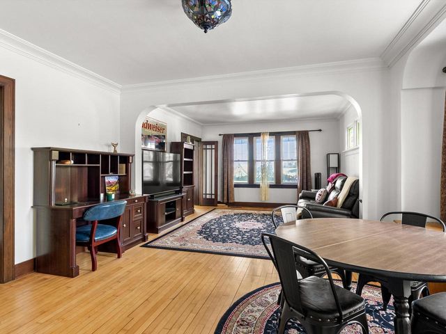 1014 S 20th STREET, Manitowoc, WI 54220