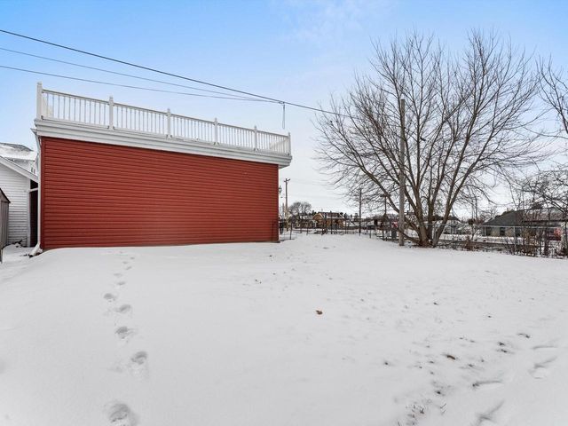 1014 S 20th STREET, Manitowoc, WI 54220