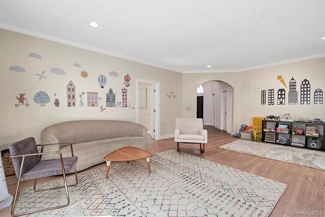114 Random Farms Drive, Chappaqua, NY 10514