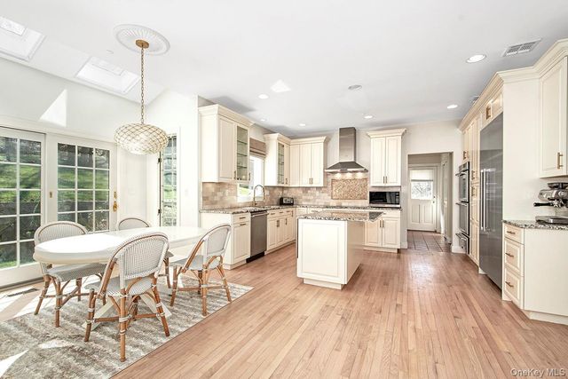 114 Random Farms Drive, Chappaqua, NY 10514