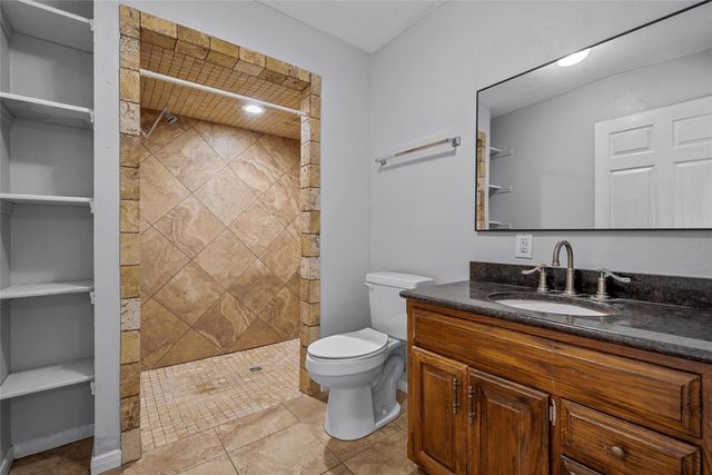 9101 Midway Drive, Woodway, TX 76712