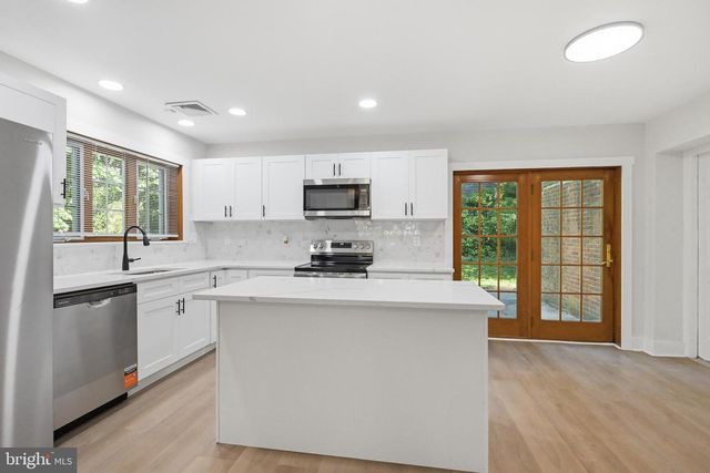 8327 TULPEHOCKEN AVE, Elkins Park, PA 19027