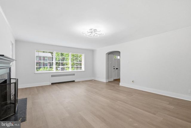 8327 TULPEHOCKEN AVE, Elkins Park, PA 19027