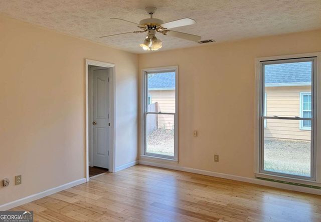 1040 Sunny Field Court, Lawrenceville, GA 30043