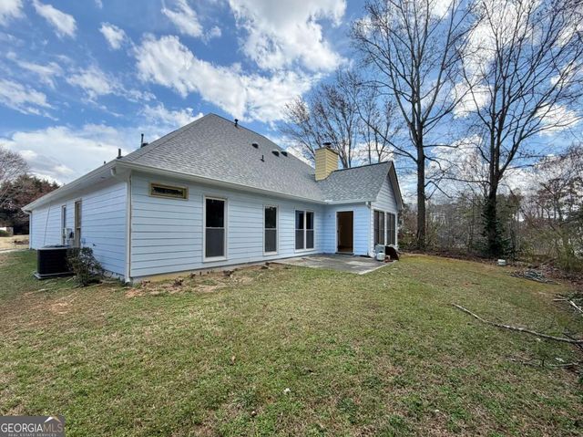 1040 Sunny Field Court, Lawrenceville, GA 30043