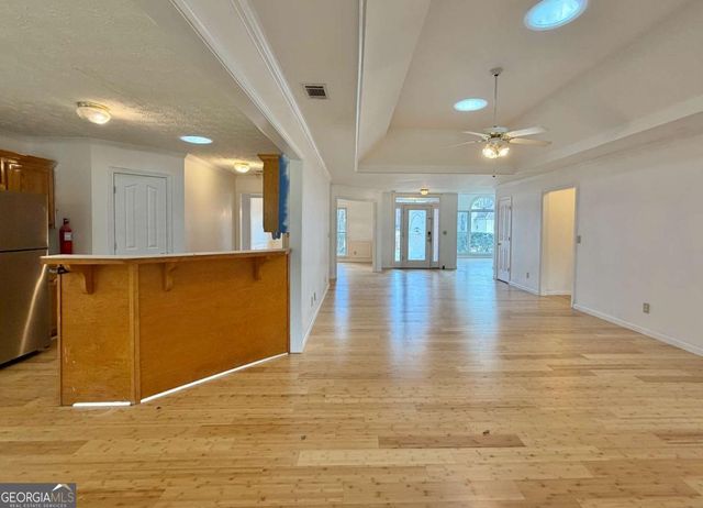 1040 Sunny Field Court, Lawrenceville, GA 30043