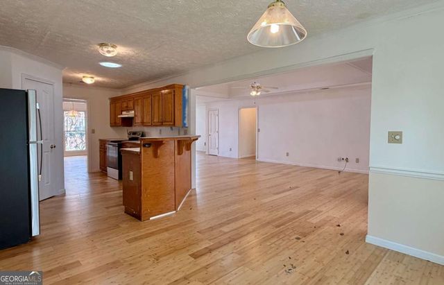 1040 Sunny Field Court, Lawrenceville, GA 30043