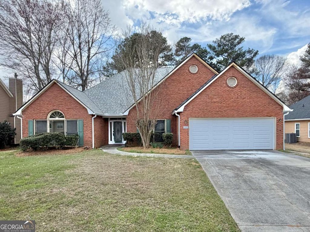 1040 Sunny Field Court, Lawrenceville, GA 30043