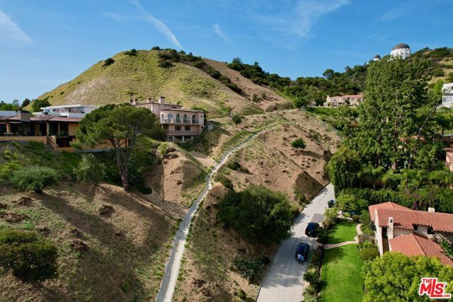 2521 Nottingham, Los Angeles, CA 90027
