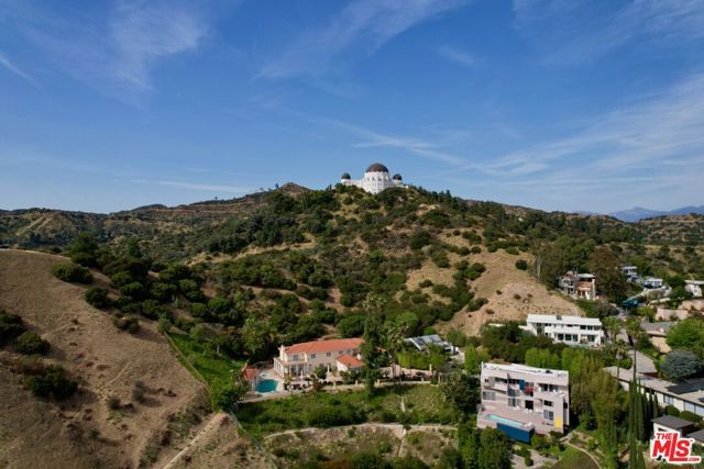 2521 Nottingham, Los Angeles, CA 90027